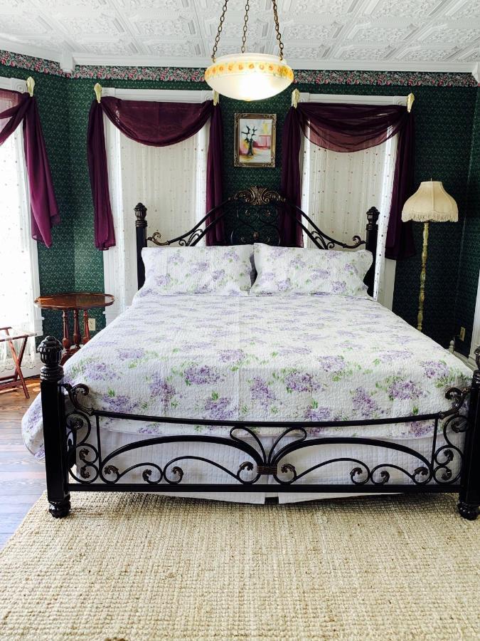 Fairfield The Victorian On Main B&B 외부 사진